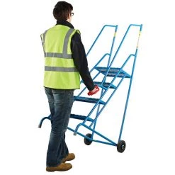 Marchepied RS PRO à 4 Marches , Hauteur De Plateforme 1m ( Prix Pour 1 )