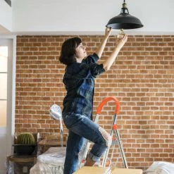 Relaxdays Escabeau, 4 Marches Antidérapantes, Pliable, Acier Et Plastique, Charge Maximale : Env. 150 kg, Argenté/orange -Pas Cher Échelle Magasin 55049285 4